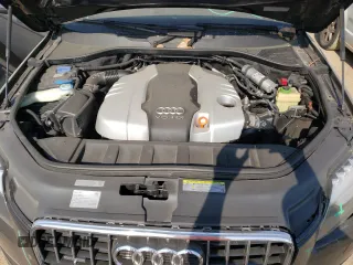 2013 Audi Q7 Premium Plus with VIN WA1LMAFE8DD011475, listed as a Copart auction lot 64720144 with 125,632 mi miles and Salvage title. Bid and sale history available at DreamBid. Image 11.