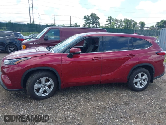 2021 Toyota Highlander L with VIN 5TDBZRBH8MS529396, listed as a IAAI auction lot 42708605 with 49,455 mi miles and . Bid and sale history available at DreamBid. Image 15.