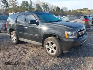2007 Chevrolet Tahoe LT z VIN 1GNFC13017J319325, wystawiony jako IAAI lot #41846816 z przebiegiem 273 075 mil mil oraz . Historia ofert i sprzedaży dostępna na DreamBid. Obrazek 1.