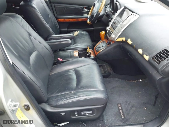 2007 Lexus RX 350 with VIN 2T2HK31U67C014092, listed as a IAAI auction lot 41923153 with 150,392 mi miles. Bid and sale history available at carsss.com. Image 5.