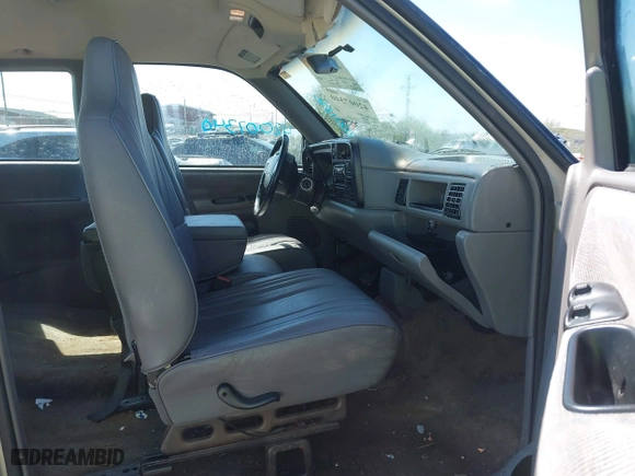 1996 Dodge Ram 1500 with VIN 3B7HC13Y3TG157426, listed as a IAAI auction lot 42007340 with 138,351 mi miles. Bid and sale history available at carsss.com. Image 5.
