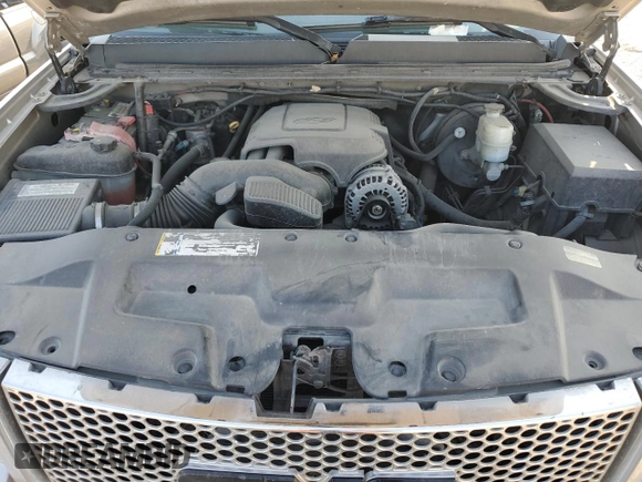 2008 GMC Sierra Denali z VIN 2GTEK638381159485, wystawiony jako Copart lot #49796715 z przebiegiem 240 284 mil mil oraz Szkoda całkowita • Salvage title. Historia ofert i sprzedaży dostępna na DreamBid. Obrazek 11.