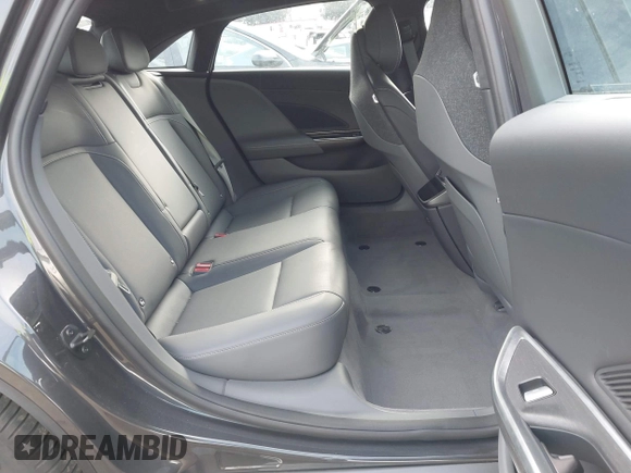 2024 Lucid Air Touring z VIN 50EA1TEA9RA005804, wystawiony jako IAAI lot #41758631 z przebiegiem 13 218 mil mil oraz . Historia ofert i sprzedaży dostępna na DreamBid. Obrazek 8.