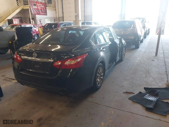 2017 Nissan Altima 2.5 S with VIN 1N4AL3APXHN356467, listed as a IAAI auction lot 41414684 with 117,173 mi miles. Bid and sale history available at carsss.com. Image 4.