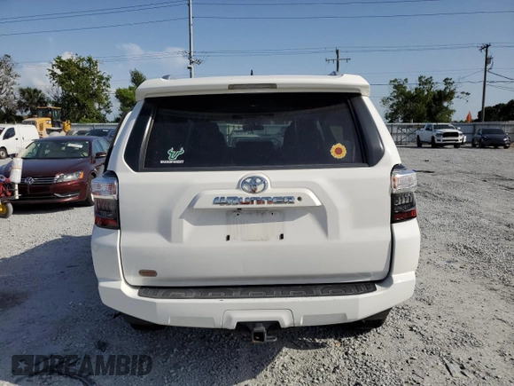 2018 Toyota 4Runner SR5 z VIN JTEBU5JR6J5593418, wystawiony jako Copart lot #60228085 z przebiegiem 96 239 mil mil oraz Szkoda całkowita • Salvage title. Historia ofert i sprzedaży dostępna na DreamBid. Obrazek 6.