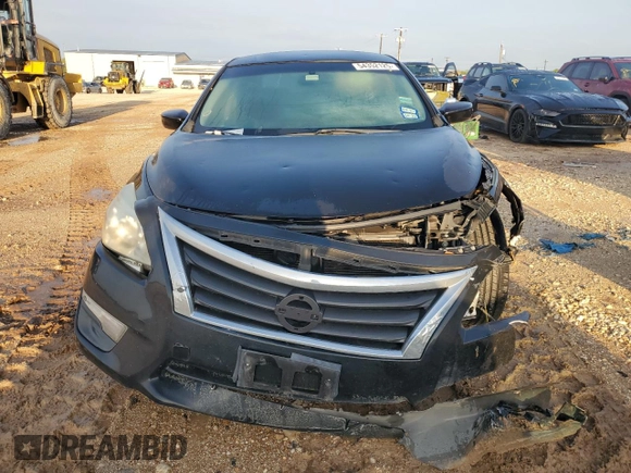 2014 Nissan Altima 2.5 S with VIN 1N4AL3AP1EN232874, listed as a Copart auction lot 54352125 with 113,065 mi miles and Salvage Title. Bid and sale history available at carsss.com. Image 5.