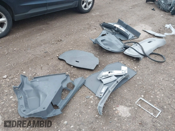 2020 Chevrolet Bolt EV LT z VIN 1G1FY6S08L4106463, wystawiony jako IAAI lot #42172094 z przebiegiem Nie podano mil oraz . Historia ofert i sprzedaży dostępna na DreamBid. Obrazek 21.