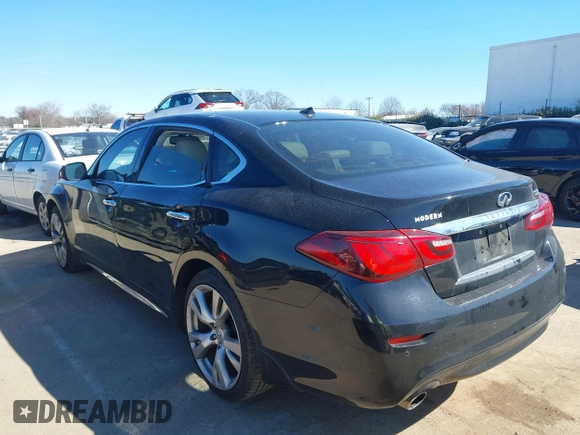 2017 Infiniti Q70 3.7 with VIN JN1BY1PP2HM170538, listed as a IAAI auction lot 41645612 with 143,649 mi miles and . Bid and sale history available at DreamBid. Image 14.