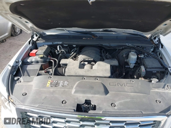 2019 GMC Yukon XL Denali with VIN 1GKS1HKJ8KR378385, listed as a IAAI auction lot 41824529 with 115,481 mi miles. Bid and sale history available at carsss.com. Image 10.