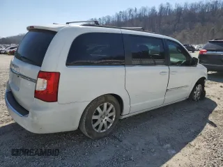 2015 Chrysler Town & Country Touring with VIN 2C4RC1BG4FR601313, listed as a Copart auction lot 48514685 with 186,328 mi miles and Salvage Title. Bid and sale history available at carsss.com. Image 3.