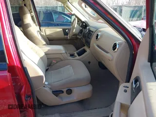 2006 Ford Expedition Special Service z VIN 1FMPU165X6LA12820, wystawiony jako IAAI lot #41678357 z przebiegiem 217 414 mil mil oraz . Historia ofert i sprzedaży dostępna na DreamBid. Obrazek 5.