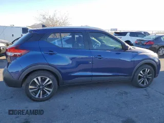 2019 Nissan Kicks S with VIN 3N1CP5CU7KL533458, listed as a Copart auction lot 42202135 with 126,323 mi miles and Salvage Title. Bid and sale history available at carsss.com. Image 3.