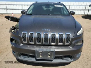 2015 Jeep Cherokee Latitude z VIN 1C4PJMCB2FW734385, wystawiony jako Copart lot #57333805 z przebiegiem 121 249 mil mil oraz Szkoda całkowita • Salvage title. Historia ofert i sprzedaży dostępna na DreamBid. Obrazek 5.