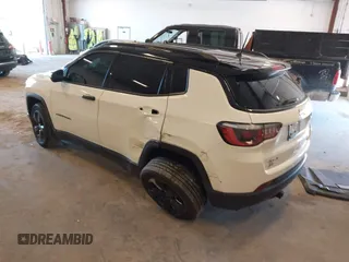 2018 Jeep Compass Latitude с VIN 3C4NJDBBXJT349731, выставлен на аукционе IAAI как лот 42564250 с пробегом 72 303 миль миль и . История ставок и продаж доступна на DreamBid. Изображение 3.
