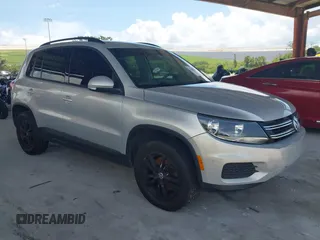 2015 Volkswagen Tiguan SE with VIN WVGAV7AX1FW562372, listed as a IAAI auction lot 42682701 with 191,881 mi miles and . Bid and sale history available at DreamBid. Image 1.