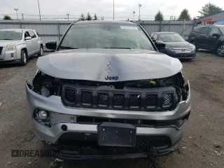 2023 Jeep Compass Latitude с VIN 3C4NJDBN6PT518338, выставлен на аукционе Copart как лот 57117115 с пробегом 29 330 миль миль и Списание • Salvage title. История ставок и продаж доступна на DreamBid. Изображение 5.