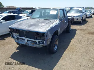 1984 Datsun 720 z VIN JN6ND06Y1EW020315, wystawiony jako IAAI lot #42083962 z przebiegiem 187 143 mil mil oraz . Historia ofert i sprzedaży dostępna na DreamBid. Obrazek 6.