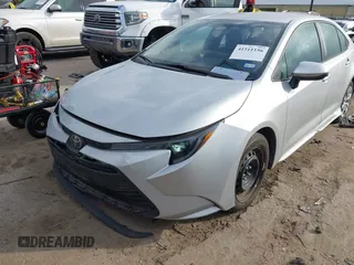 2023 Toyota Corolla LE z VIN 5YFB4MDEXPP064184, wystawiony jako IAAI lot #41511156 z przebiegiem 20 661 mil mil oraz . Historia ofert i sprzedaży dostępna na DreamBid. Obrazek 6.