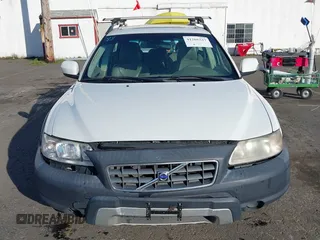 2007 Volvo XC70 with VIN YV4SZ592671266706, listed as a IAAI auction lot 41266347 with 174,191 mi miles. Bid and sale history available at carsss.com. Image 6.