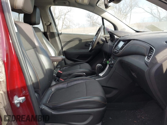 2017 Chevrolet Trax LT with VIN 3GNCJPSB5HL262068, listed as a IAAI auction lot 41437329 with 132,559 mi miles. Bid and sale history available at carsss.com. Image 5.