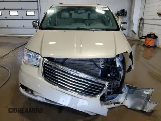 2014 Chrysler Town & Country Limited with VIN 2C4RC1GG3ER251812, listed as a Copart auction lot 61462694 with 99,992 mi miles and Salvage Title. Bid and sale history available at carsss.com. Image 5.