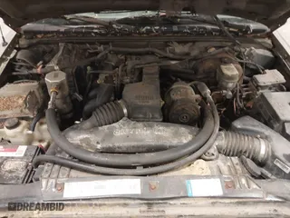 2000 Chevrolet S-10 LS with VIN 1GCCS1446YK192616, listed as a IAAI auction lot 41562966 with 289,447 mi miles. Bid and sale history available at carsss.com. Image 10.