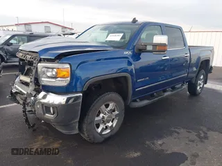 2015 GMC Sierra 2500HD SLT z VIN 1GT12ZE84FF574009, wystawiony jako IAAI lot #41048785 z przebiegiem 167 845 mil mil oraz . Historia ofert i sprzedaży dostępna na DreamBid. Obrazek 19.