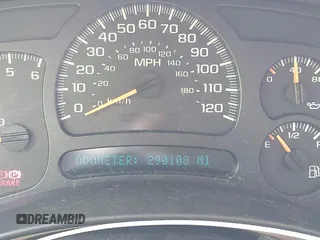 2005 Chevrolet Suburban LS with VIN 3GNEC16Z35G279673, listed as a IAAI auction lot 42428085 with 290,108 mi miles and . Bid and sale history available at DreamBid. Image 7.