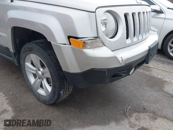 2011 Jeep Patriot Sport with VIN 1J4NF1GB6BD188630, listed as a IAAI auction lot 41511922 with 53,506 mi miles. Bid and sale history available at carsss.com. Image 18.