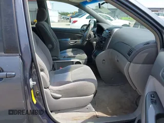 2006 Toyota Sienna CE with VIN 5TDZA23C66S507710, listed as a IAAI auction lot 42080237 with 227,023 mi miles. Bid and sale history available at carsss.com. Image 5.