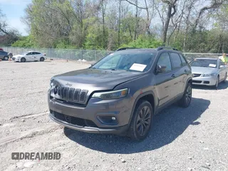 2021 Jeep Cherokee Latitude Lux with VIN 1C4PJMMNXMD153105, listed as a IAAI auction lot 42116047 with 153,011 mi miles and . Bid and sale history available at carsss.com. Image 18.