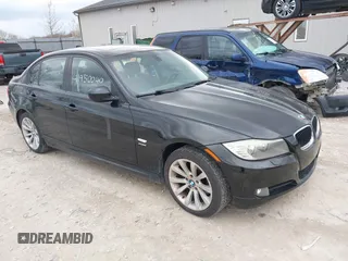 2011 BMW 3 Series 328i xDrive with VIN WBAPK7C50BA816306, listed as a IAAI auction lot 41950040 with 243,166 mi miles. Bid and sale history available at carsss.com. Image 1.
