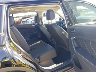 2024 Volkswagen Tiguan SE with VIN 3VVNB7AXXRM199400, listed as a IAAI auction lot 42216941 with 11,581 mi miles and . Bid and sale history available at DreamBid. Image 8.