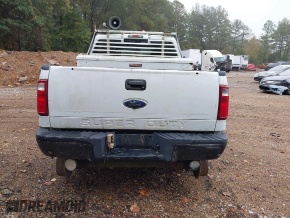 2011 Ford F-250 XL z VIN 1FT7X2B69BEA80380, wystawiony jako IAAI lot #40670990 z przebiegiem 328 503 mil mil oraz . Historia ofert i sprzedaży dostępna na DreamBid. Obrazek 17.