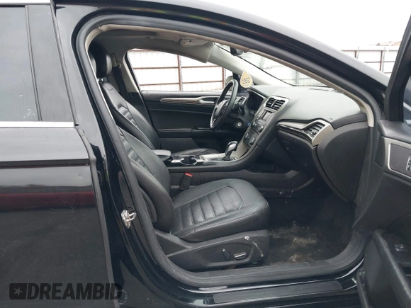 2016 Ford Fusion SE with VIN 3FA6P0H90GR250508, listed as a IAAI auction lot 42163610 with 210,560 mi miles and . Bid and sale history available at carsss.com. Image 5.