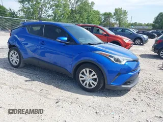 2019 Toyota C-HR XLE with VIN JTNKHMBX7K1015798, listed as a IAAI auction lot 39530918 with 77,958 mi miles. Bid and sale history available at carsss.com. Image 1.