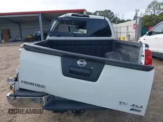 2017 Nissan Frontier SV with VIN 1N6DD0EV2HN765247, listed as a IAAI auction lot 41017764 with 141,942 mi miles and . Bid and sale history available at DreamBid. Image 17.