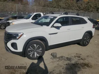 2024 Volkswagen Atlas SE with VIN 1V2LE2CA0RC236608, listed as a Copart auction lot 79430654 with 9,705 mi miles and Salvage title. Bid and sale history available at DreamBid. Image 1.
