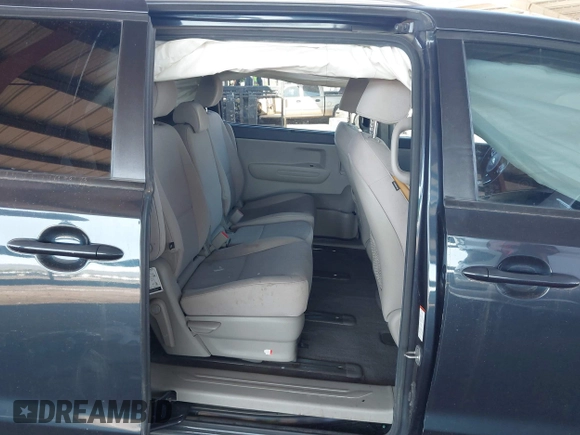 2016 Kia Sedona LX with VIN KNDMB5C18G6202573, listed as a IAAI auction lot 41841796 with 68,568 mi miles. Bid and sale history available at carsss.com. Image 8.