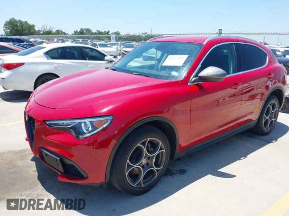 2018 Alfa Romeo Stelvio z VIN ZASFAKAN8J7B64173, wystawiony jako IAAI lot #42355202 z przebiegiem 111 698 mil mil oraz . Historia ofert i sprzedaży dostępna na DreamBid. Obrazek 17.