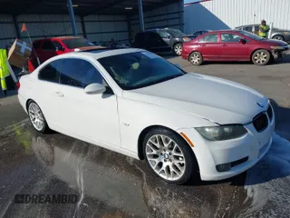 2008 BMW 3 Series 328i with VIN WBAWB33558P135228, listed as a IAAI auction lot 41810101 with 171,645 mi miles. Bid and sale history available at carsss.com. Image 1.