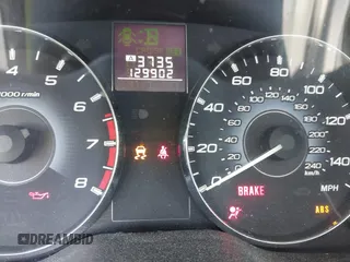 2010 Subaru Outback Premium z VIN 4S4BRCGC0A1351028, wystawiony jako IAAI lot #41865651 z przebiegiem 129 902 mil mil oraz . Historia ofert i sprzedaży dostępna na DreamBid. Obrazek 7.