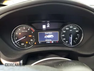 2020 Cadillac XT4 AWD Luxury with VIN 1GYFZBR42LF081550, listed as a Copart auction lot 68891524 with 27,985 mi miles and Salvage Title. Bid and sale history available at carsss.com. Image 9.