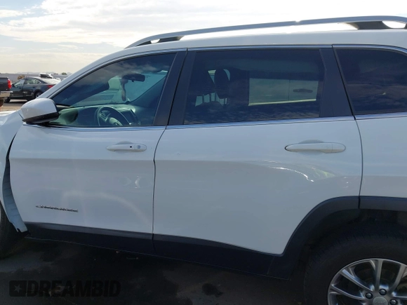 2020 Jeep Cherokee Latitude Plus with VIN 1C4PJLLB4LD634130, listed as a IAAI auction lot 42644338 with 117,774 mi miles and . Bid and sale history available at DreamBid. Image 15.