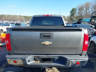 2009 Chevrolet Silverado 1500 LT with VIN 1GCEK29J59Z146698, listed as a IAAI auction lot 41812415 with 232,632 mi miles. Bid and sale history available at carsss.com. Image 16.