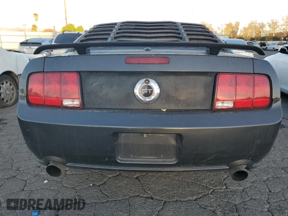 2007 Ford Mustang GT Deluxe with VIN 1ZVHT82H575235208, listed as a Copart auction lot 85820534 with 163,659 mi miles and Clean Title. Bid and sale history available at carsss.com. Image 6.