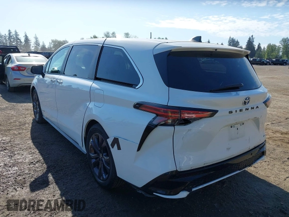 2021 Toyota Sienna XSE with VIN 5TDXRKEC9MS004991, listed as a IAAI auction lot 42177236 with 123,736 mi miles and . Bid and sale history available at DreamBid. Image 3.