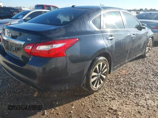 2016 Nissan Altima S with VIN 1N4AL3AP0GC213750, listed as a IAAI auction lot 41675025 with 131,679 mi miles and . Bid and sale history available at carsss.com. Image 4.