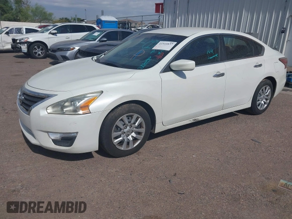 2015 Nissan Altima 2.5 S with VIN 1N4AL3APXFN333090, listed as a IAAI auction lot 41940837 with 173,319 mi miles. Bid and sale history available at carsss.com. Image 2.