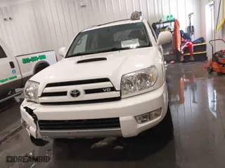 2005 Toyota 4Runner SR5 with VIN JTEBT14R450051986, listed as a IAAI auction lot 41597512 with 113,042 mi miles. Bid and sale history available at carsss.com. Image 12.